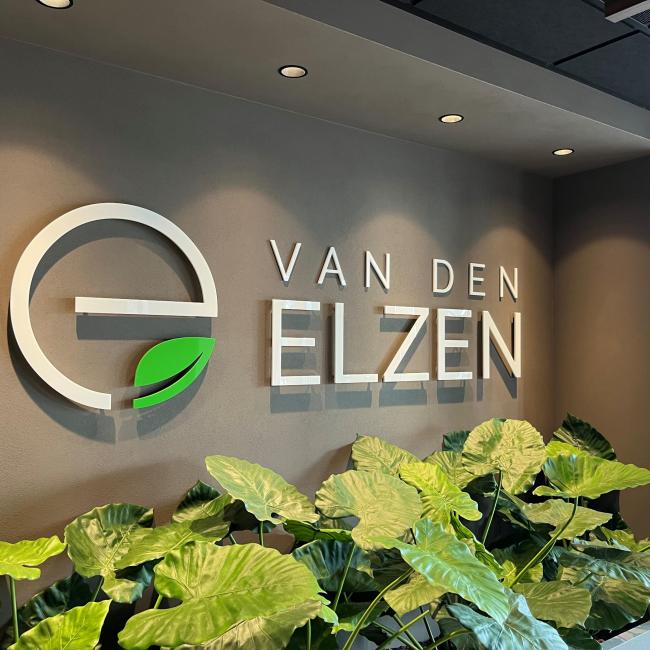 Pioneers of F1 Hybrid Strawberries: Van den Elzen Plants